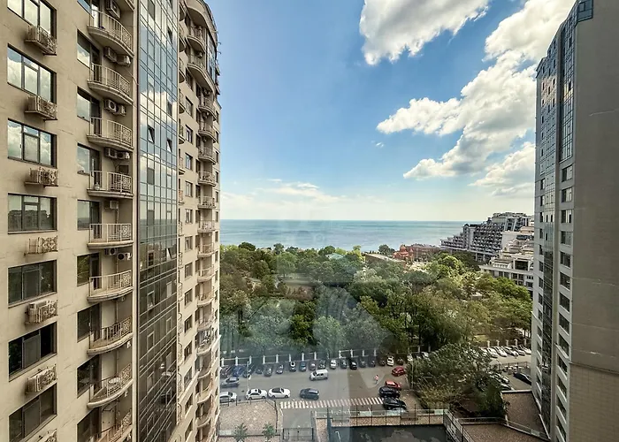12Th Floor Apartments Одеса